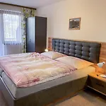 Apartmán Ferwienwohnung Oberberghof By Interhome *